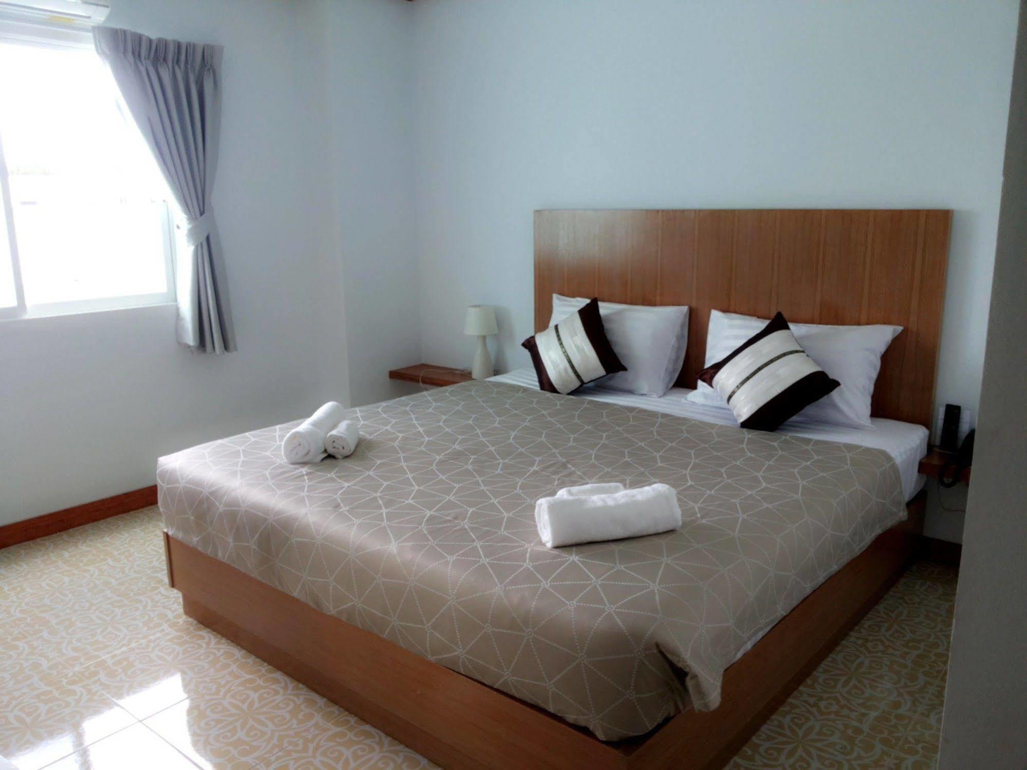 Hotel The Duck Phuket Zewnętrze zdjęcie