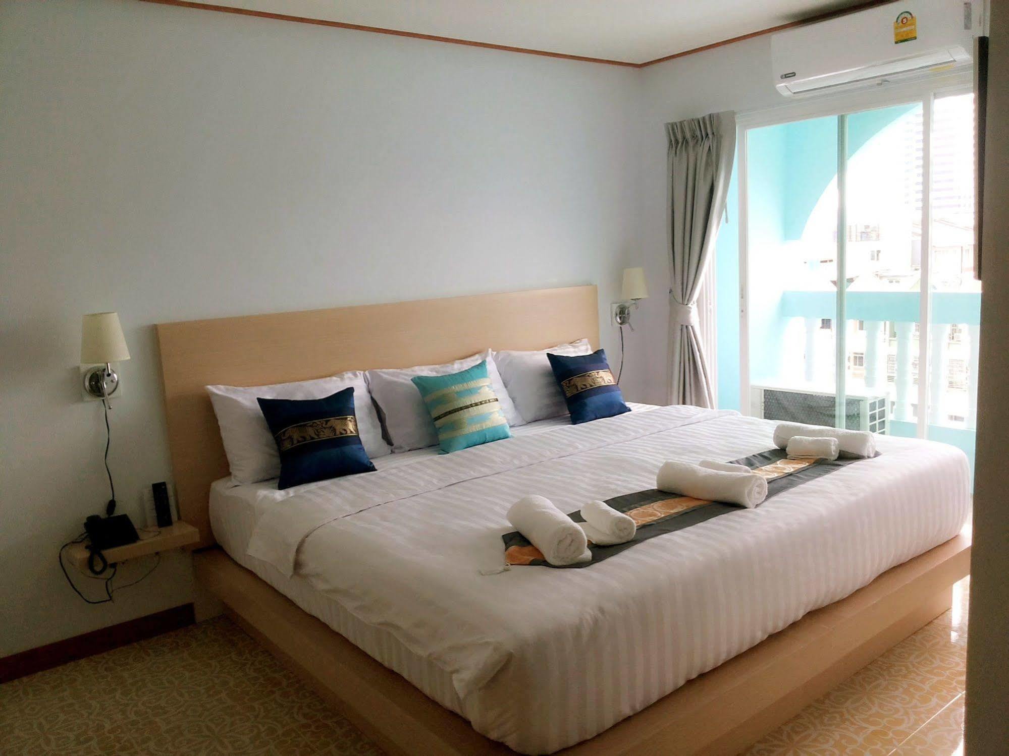 Hotel The Duck Phuket Zewnętrze zdjęcie